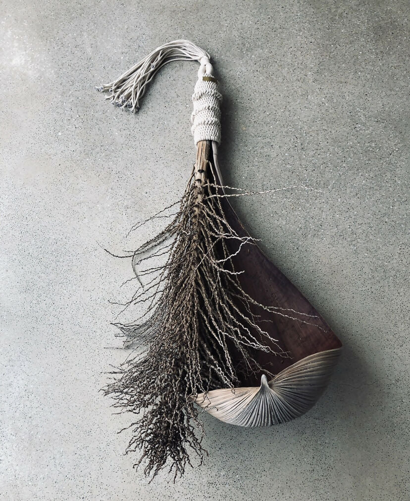 Octavie seed pod and frong wall hanging