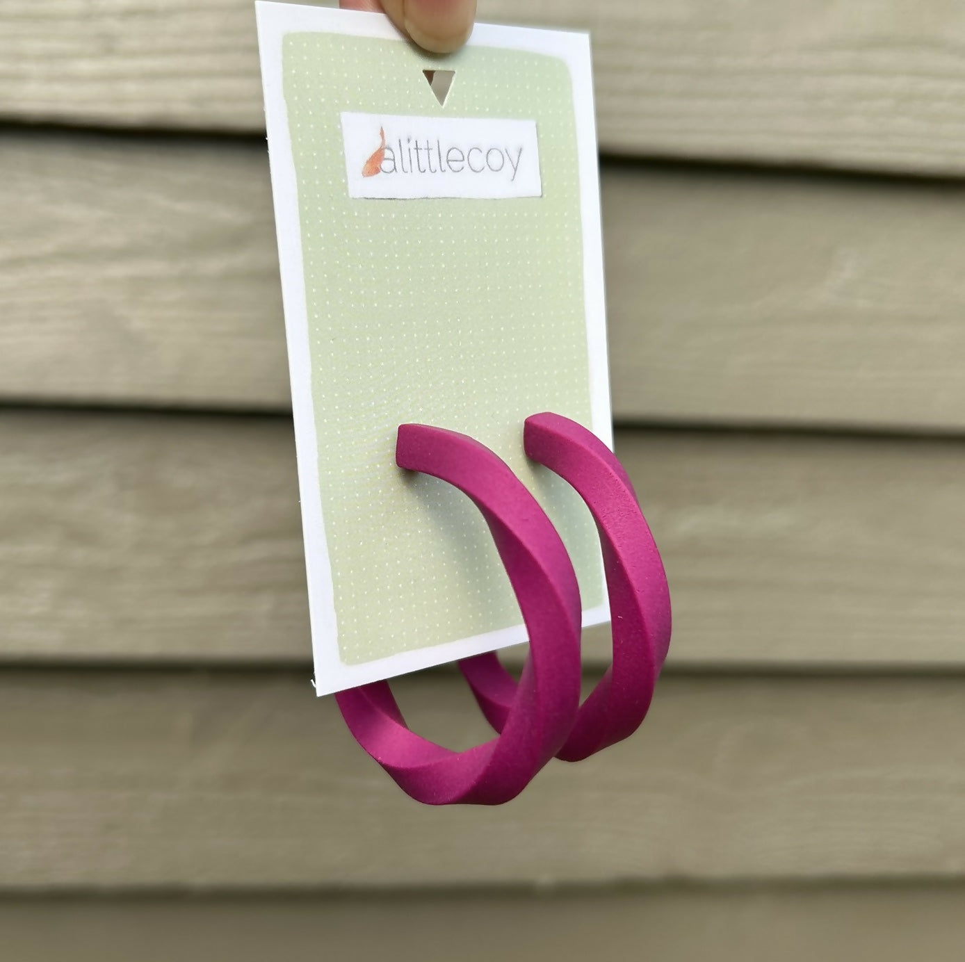 Midsize Hoop earrings by alittlecoy