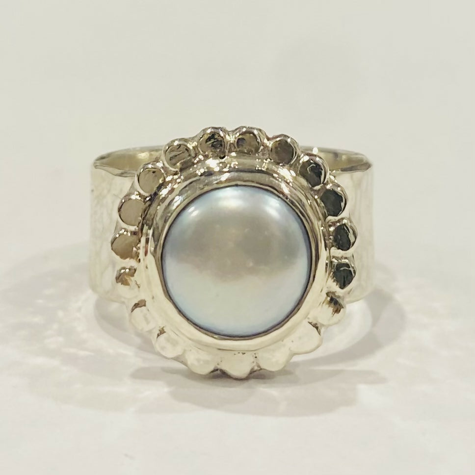 Wide Pearl Flower Ring