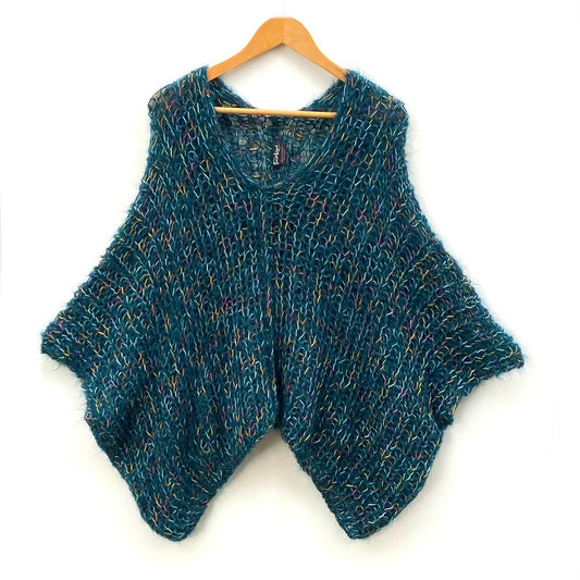 HKVT-100 Hand knit vest