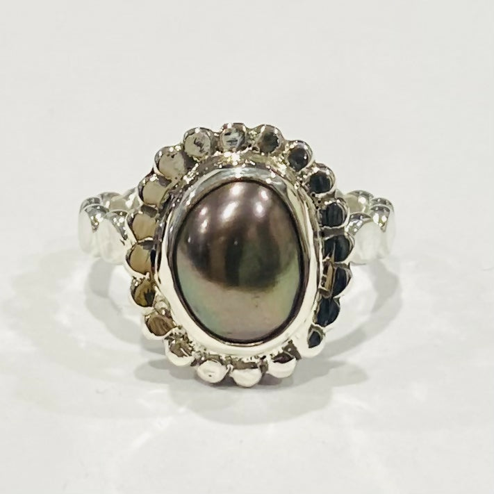 Sterling Silver Pearl Circle Flower Ring