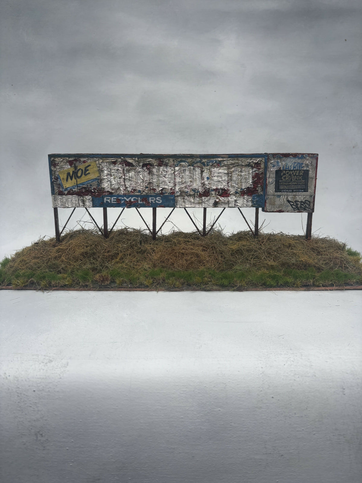 Moe Billboard