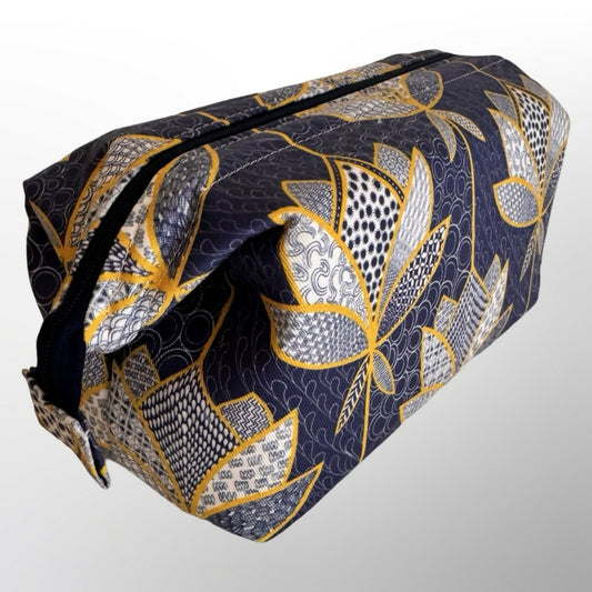 Large Make Up Bag - Blue Lotus