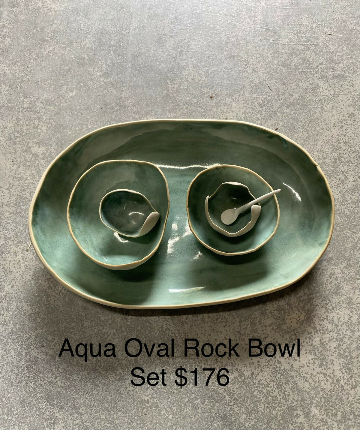 Aqua Oval Rock Bowls with spoon
