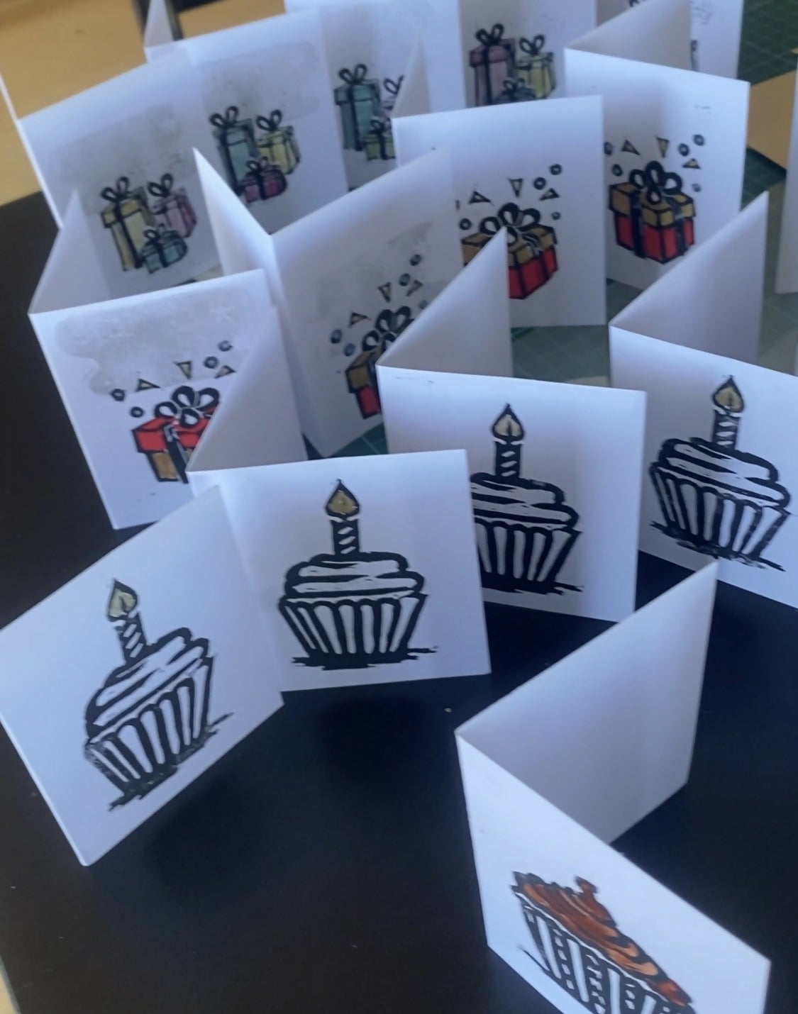 4 Assorted Christmas Gift cards & envelopes