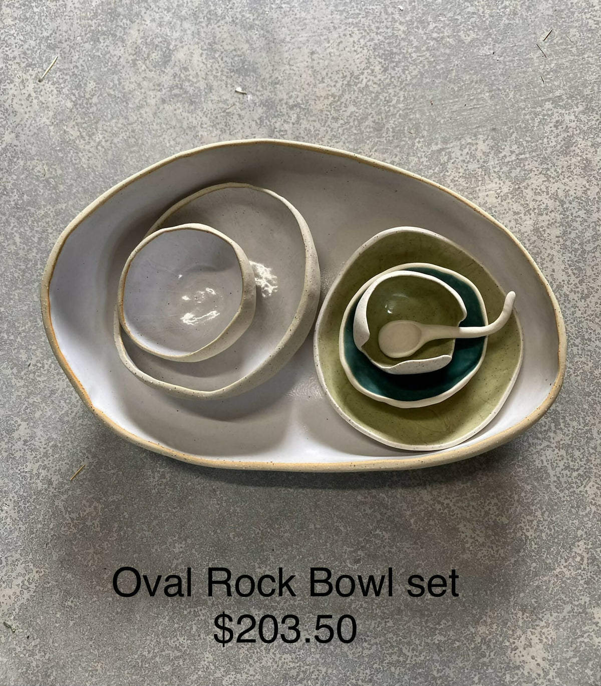 White Oval Rock bowl set with Greens