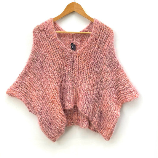 KNVT-100 Hand knit vest
